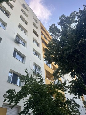 Успешно приключиха два проекта за енергийно обновяване на жилищни сгради в “Дружба”.